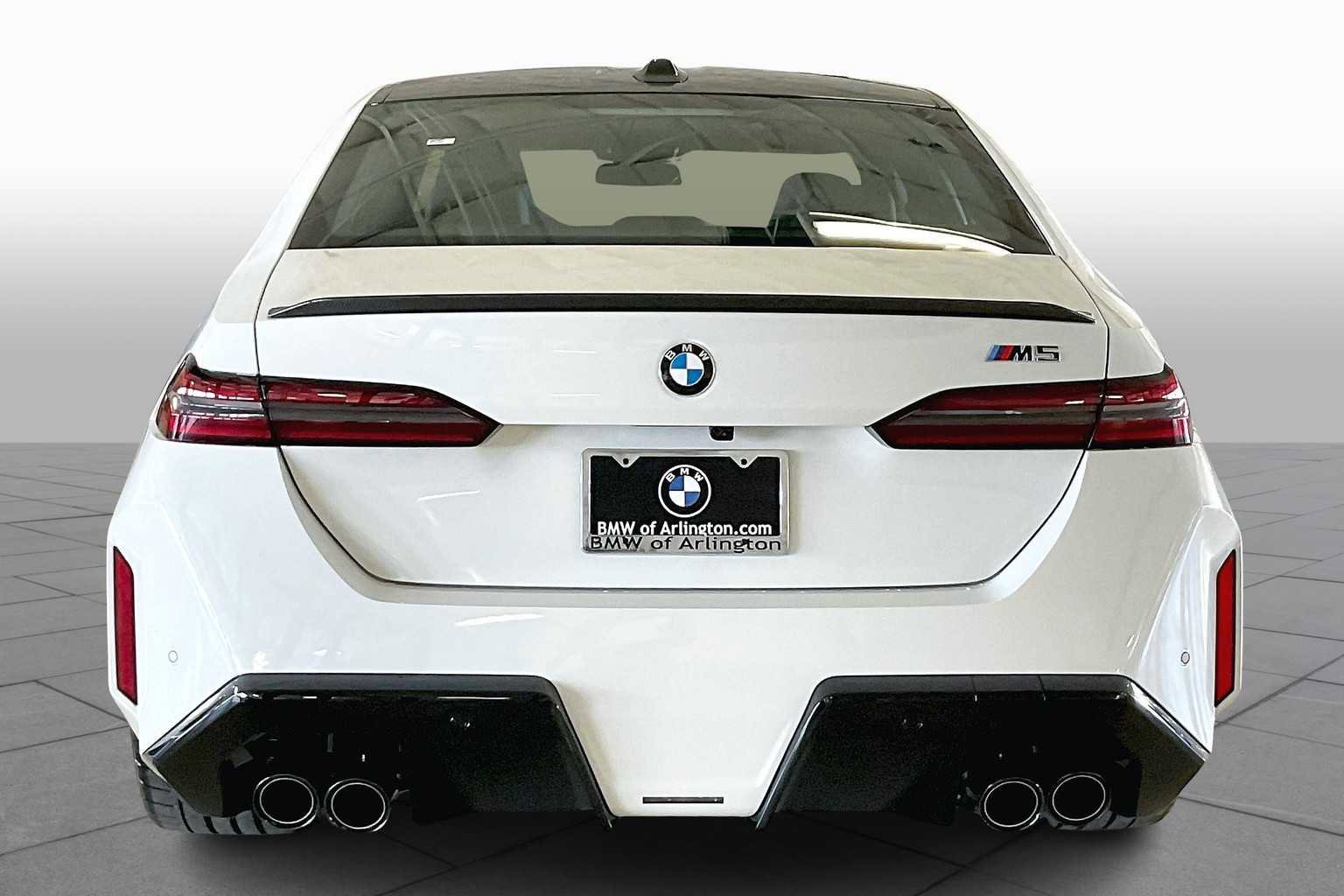 New 2026 BMW M5 w/ Carbon Package image 4