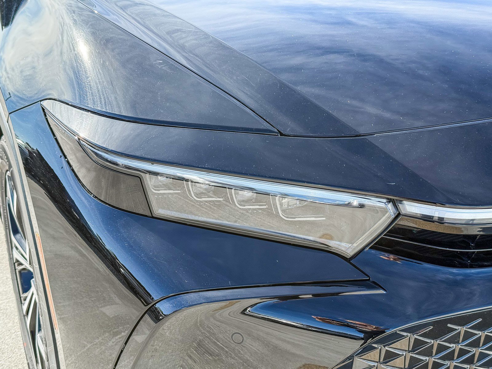 Used 2024 Toyota Crown Limited image 9