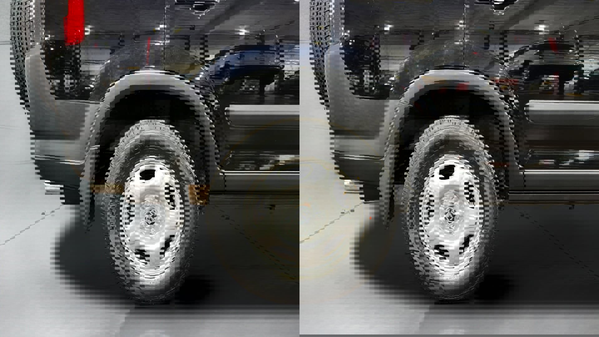 Used 2003 Honda CR-V LX image 35