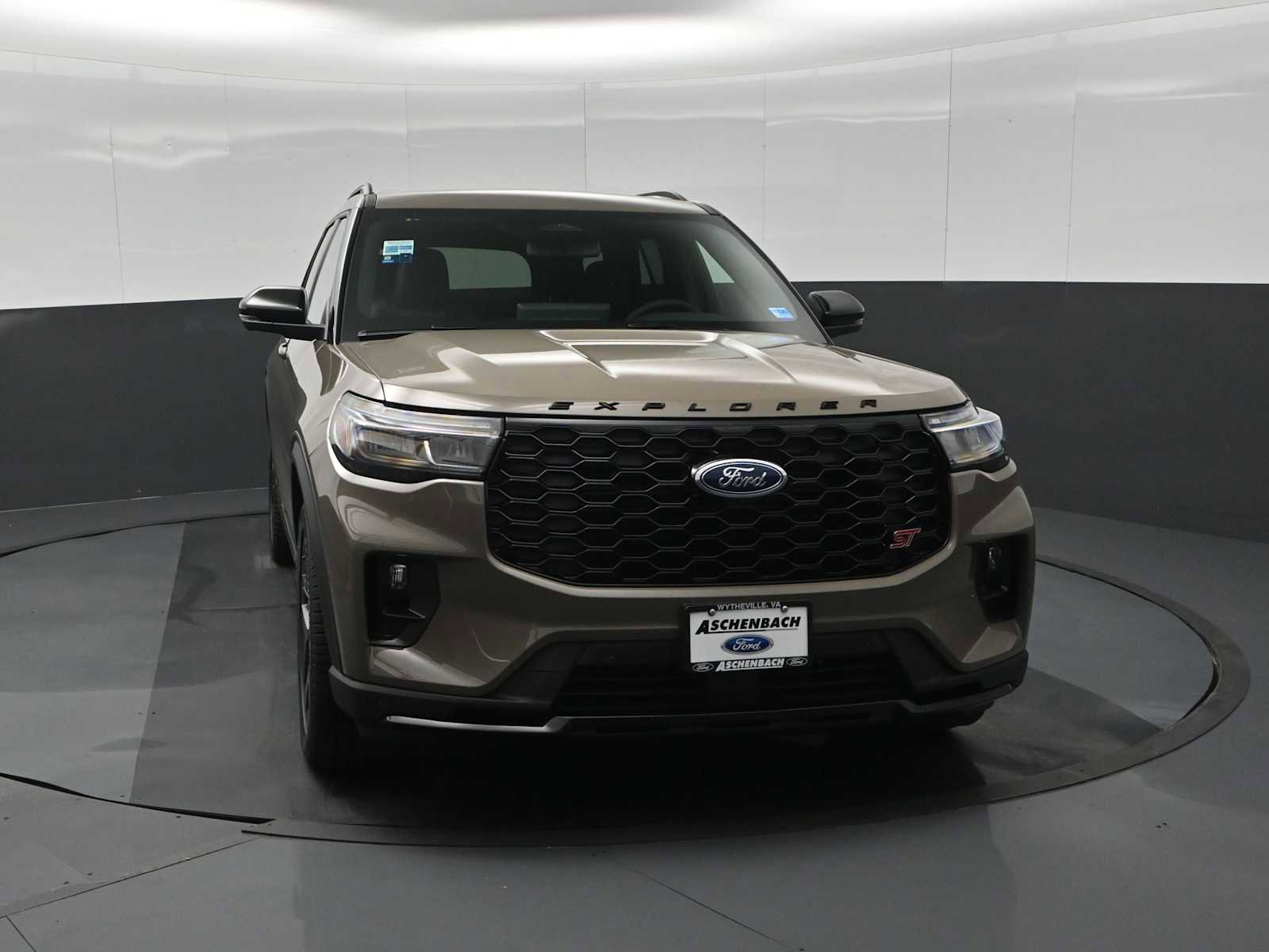 New 2026 Ford Explorer ST image 3