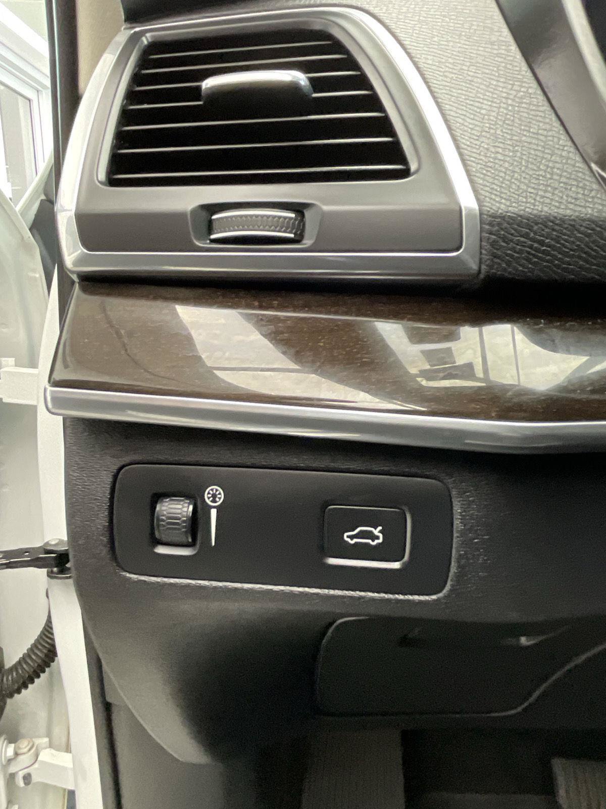 Used 2019 Volvo XC90 T6 Momentum w/ Advanced Package AWD/4WD image 28