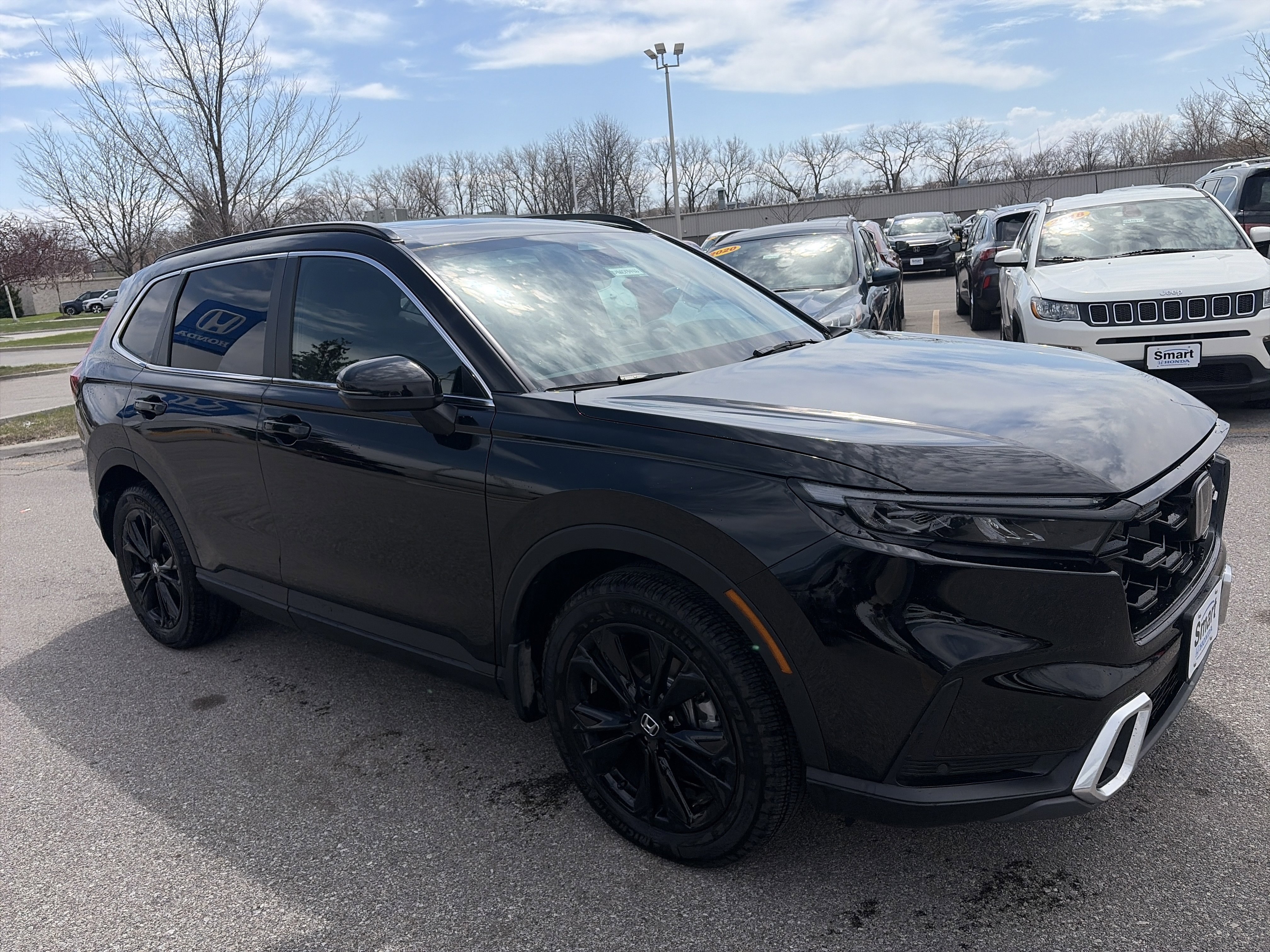 Used 2024 Honda CR-V Sport Touring image 3