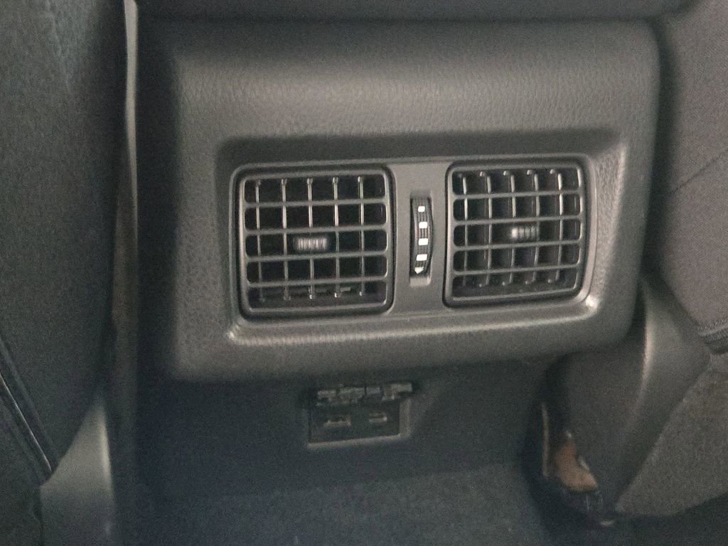 Used 2025 Toyota Camry LE FWD image 26
