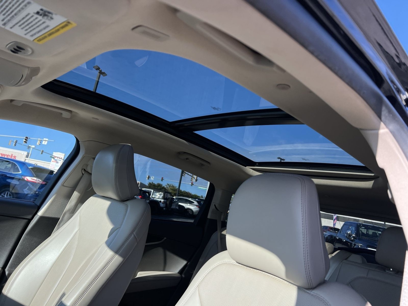 Used 2021 Lincoln Nautilus Reserve AWD/4WD image 24