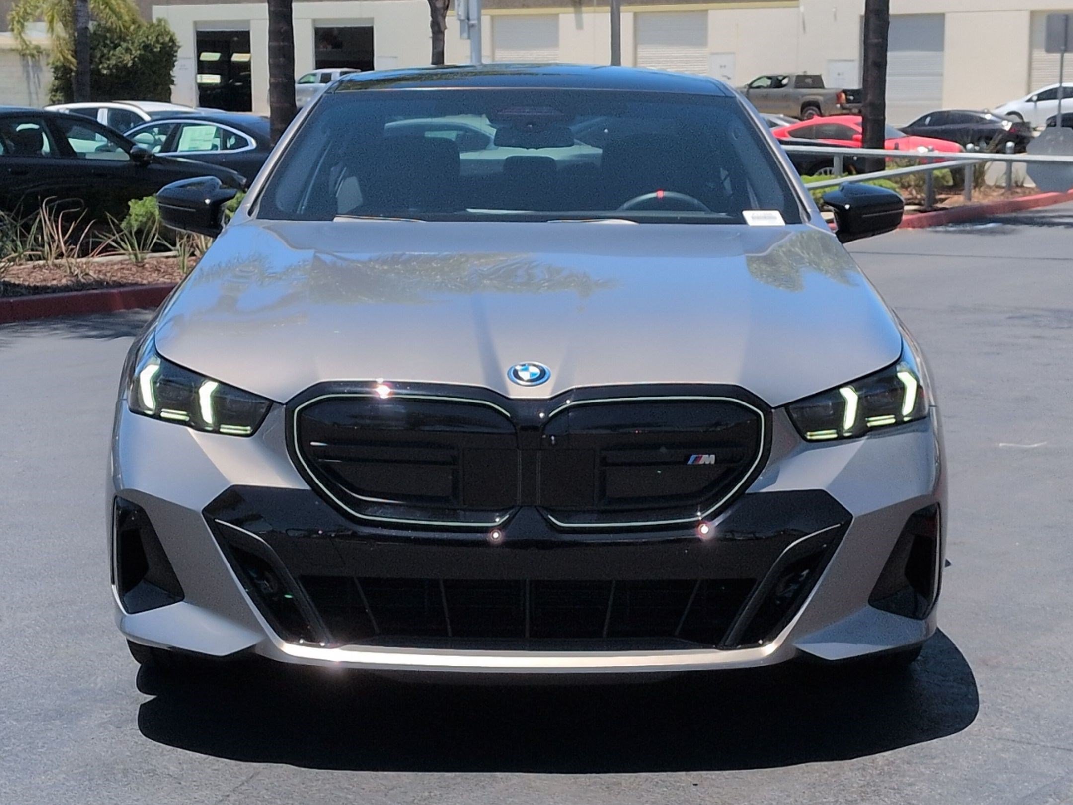 Used 2025 BMW i5 M60 w/ Premium Package AWD/4WD image 3