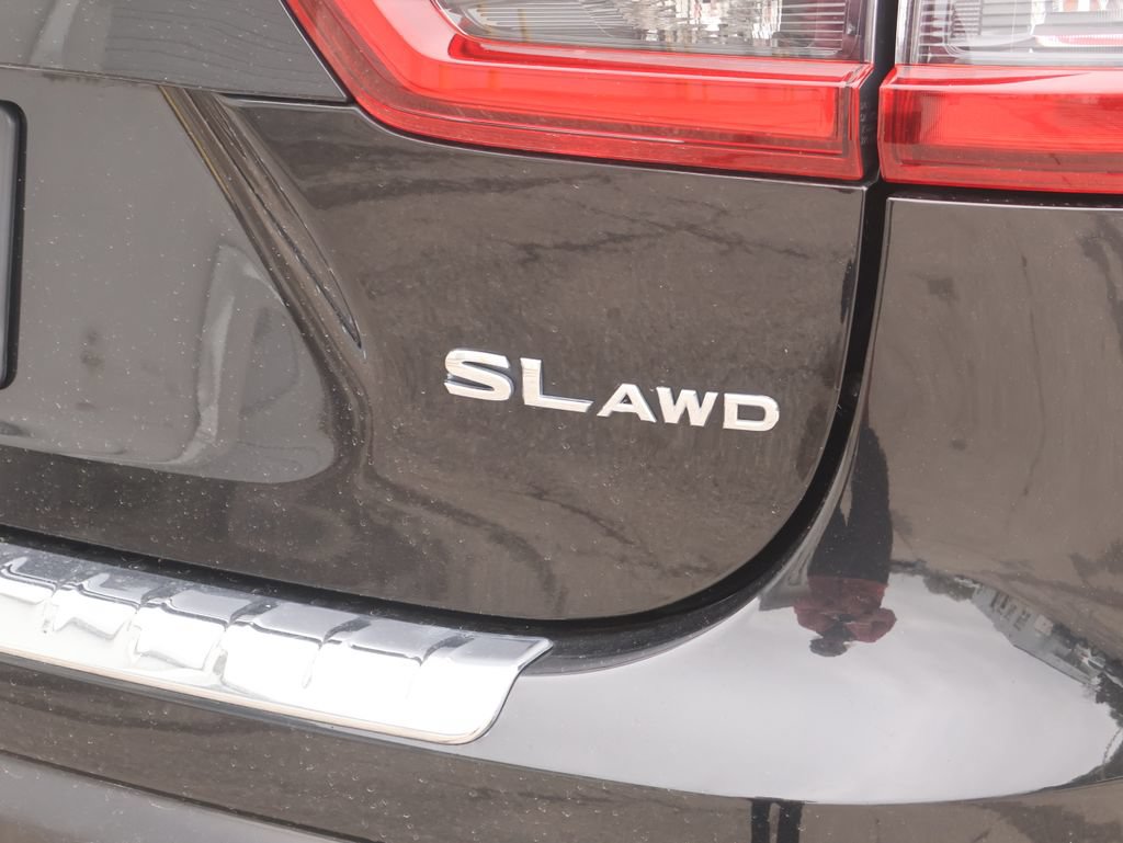 Used 2022 Nissan Rogue Sport SL AWD/4WD image 9