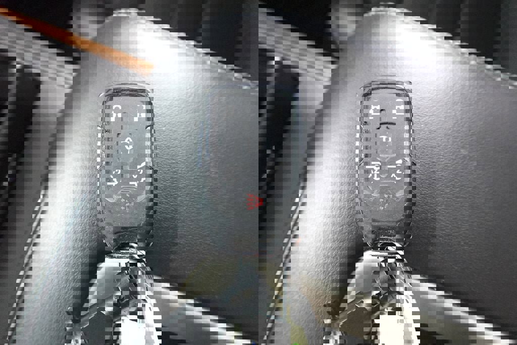 Used 2020 GMC Yukon Denali w/ Denali Ultimate Black Edition image 34