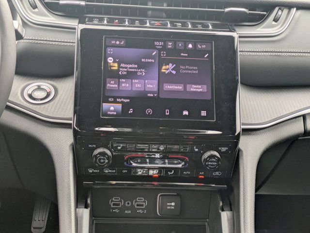 New 2025 Jeep Grand Cherokee Altitude AWD/4WD image 16