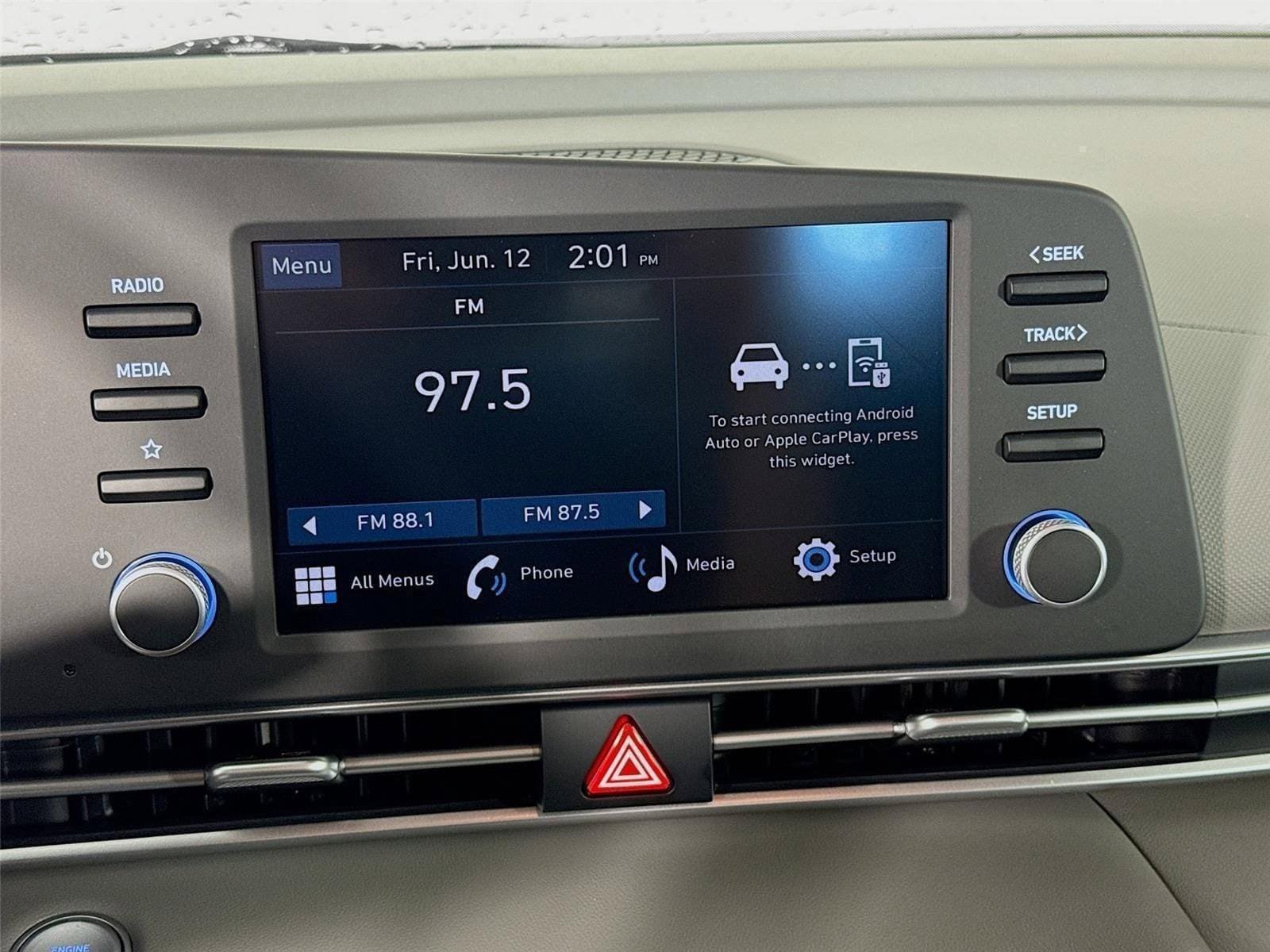 New 2026 Hyundai Elantra Sport FWD image 14