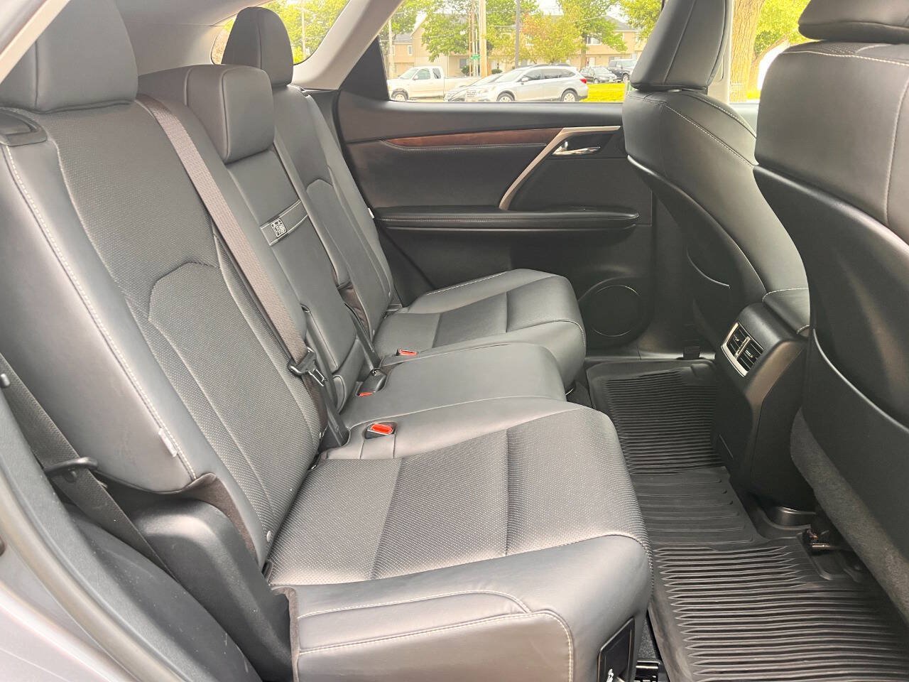 Used 2021 Lexus RX 350L Premium w/ Premium Package AWD/4WD image 24