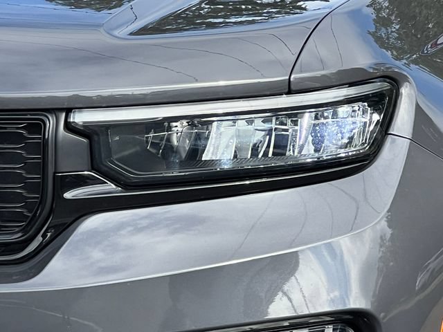 Used 2024 Jeep Grand Cherokee Limited w/ Black Appearance Package AWD/4WD image 45