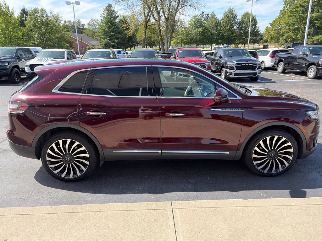 Used 2019 Lincoln Nautilus Black Label AWD/4WD image 8