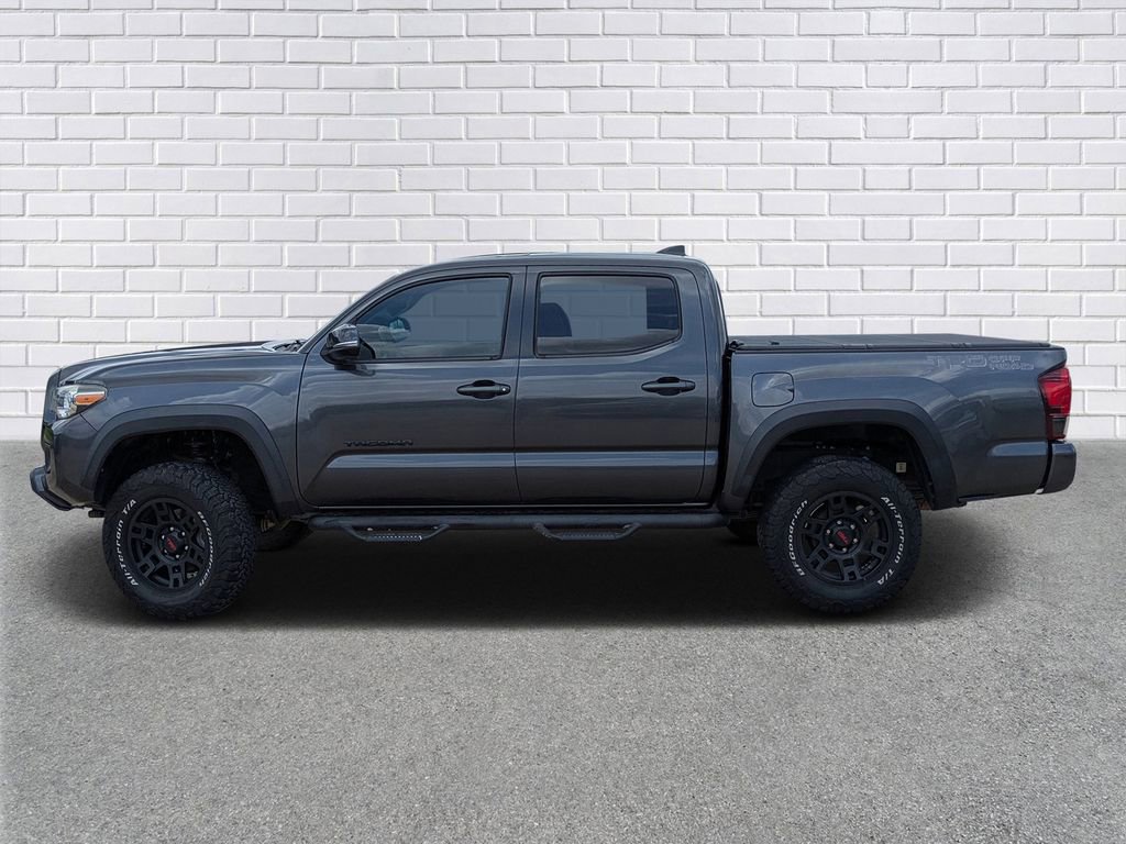 Used 2019 Toyota Tacoma TRD Off-Road w/ TRD Premium Off Road Package RWD image 2