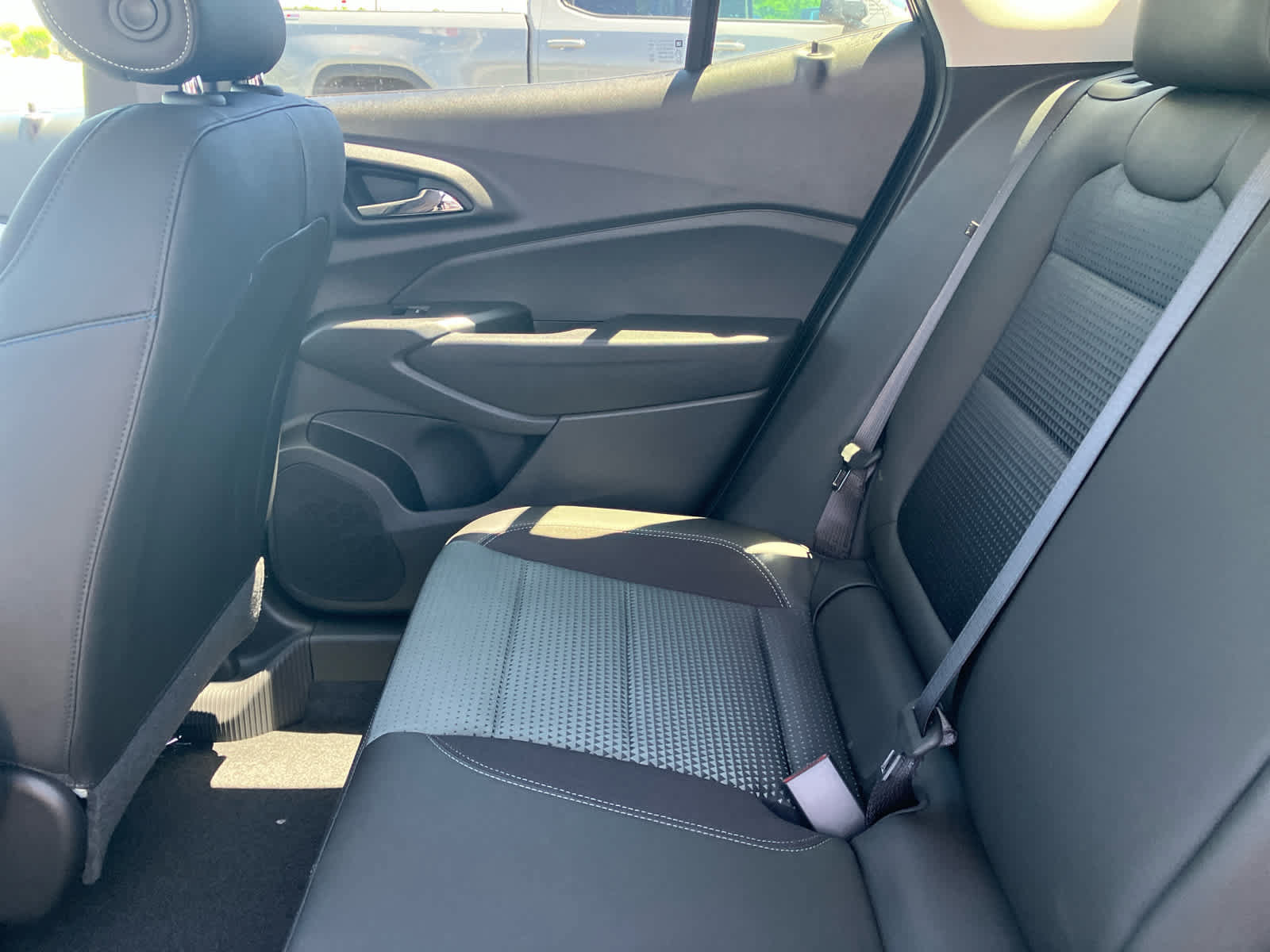 New 2026 Chevrolet Trax LT w/ LT Convenience Package FWD image 34