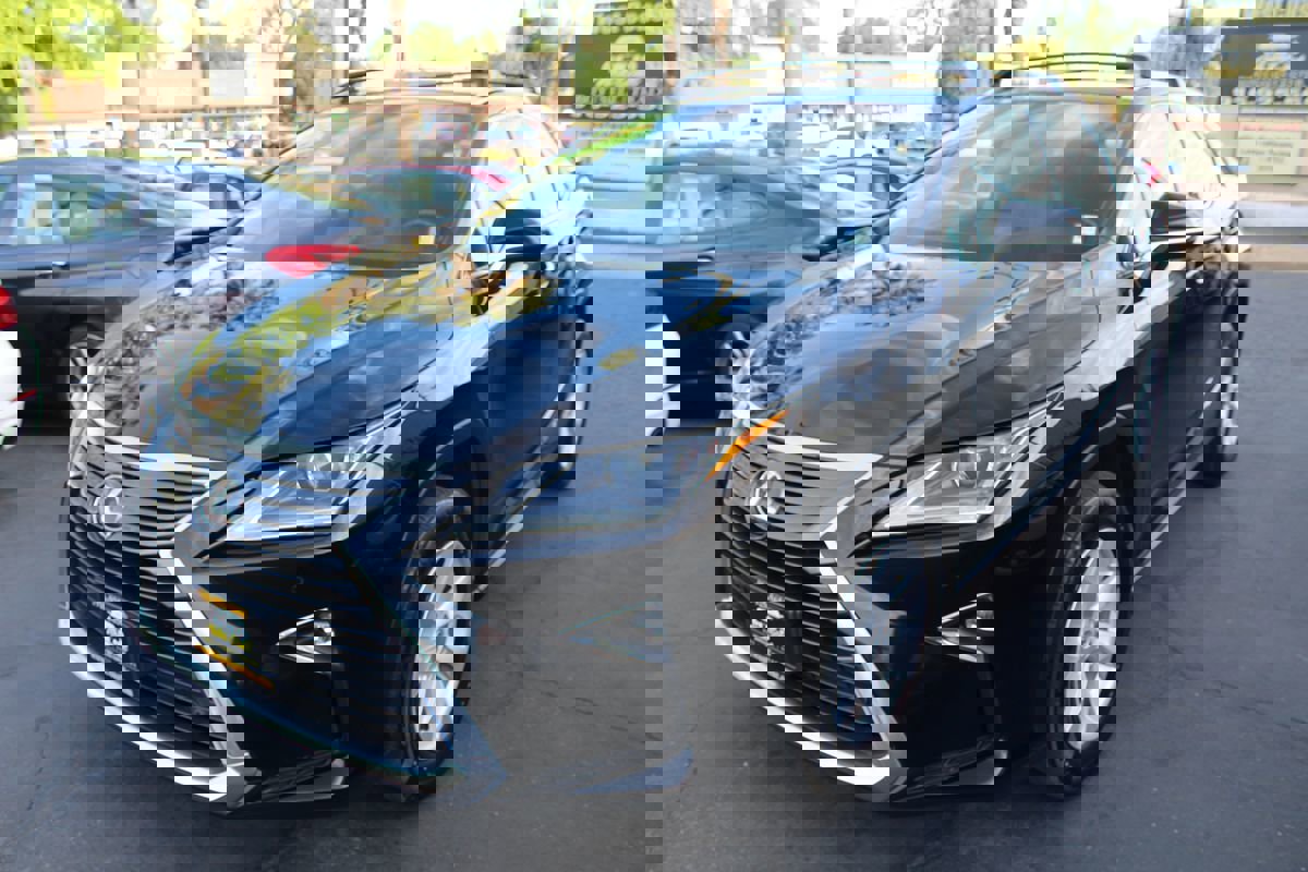 Used 2016 Lexus RX 350 FWD w/ Premium Package image 4