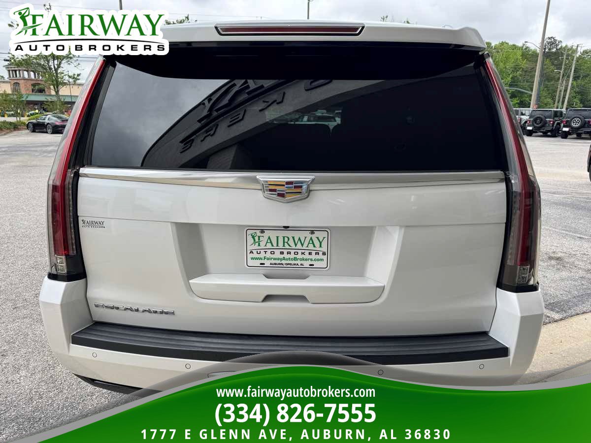 Used 2016 Cadillac Escalade Platinum AWD/4WD image 7