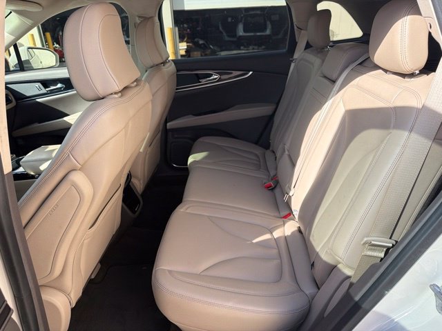 Used 2022 Lincoln Nautilus FWD w/ Premium Package image 15