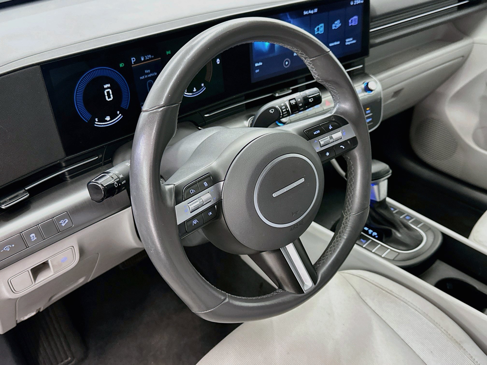 Used 2025 Hyundai Kona SEL AWD/4WD image 18
