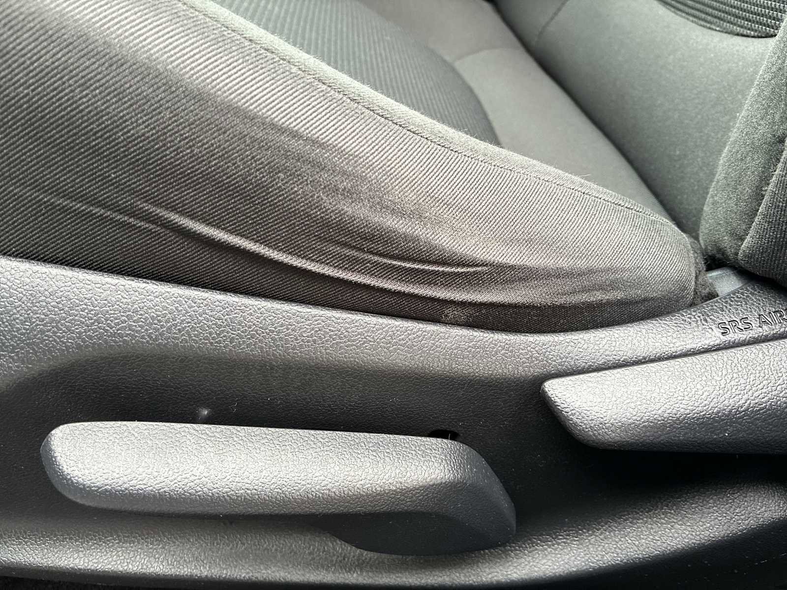 Used 2020 Toyota RAV4 LE image 14