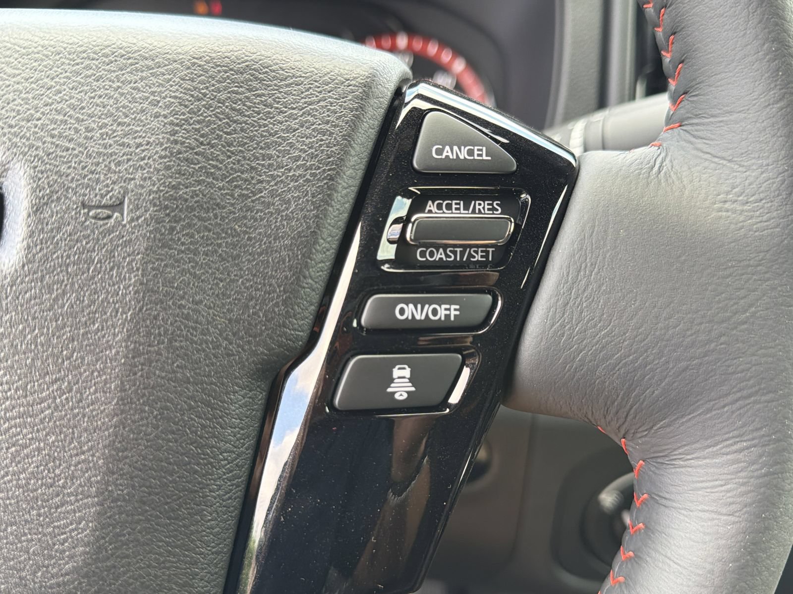 New 2026 Nissan Frontier PRO-4X w/ Pro-4x Convenience Package AWD/4WD image 17