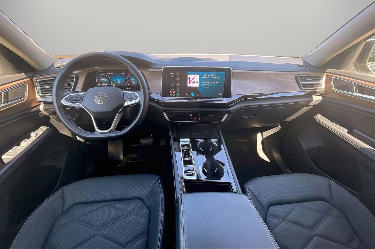 Used 2024 Volkswagen Atlas SE image 16