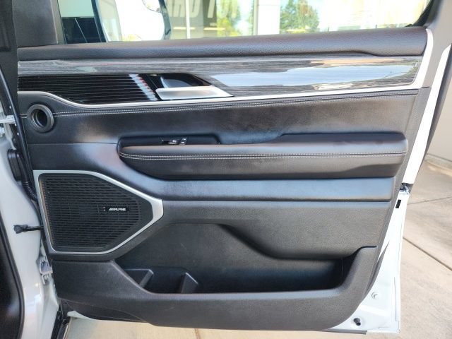Used 2022 Jeep Wagoneer Series III w/ Flexible Seating Group AWD/4WD image 30