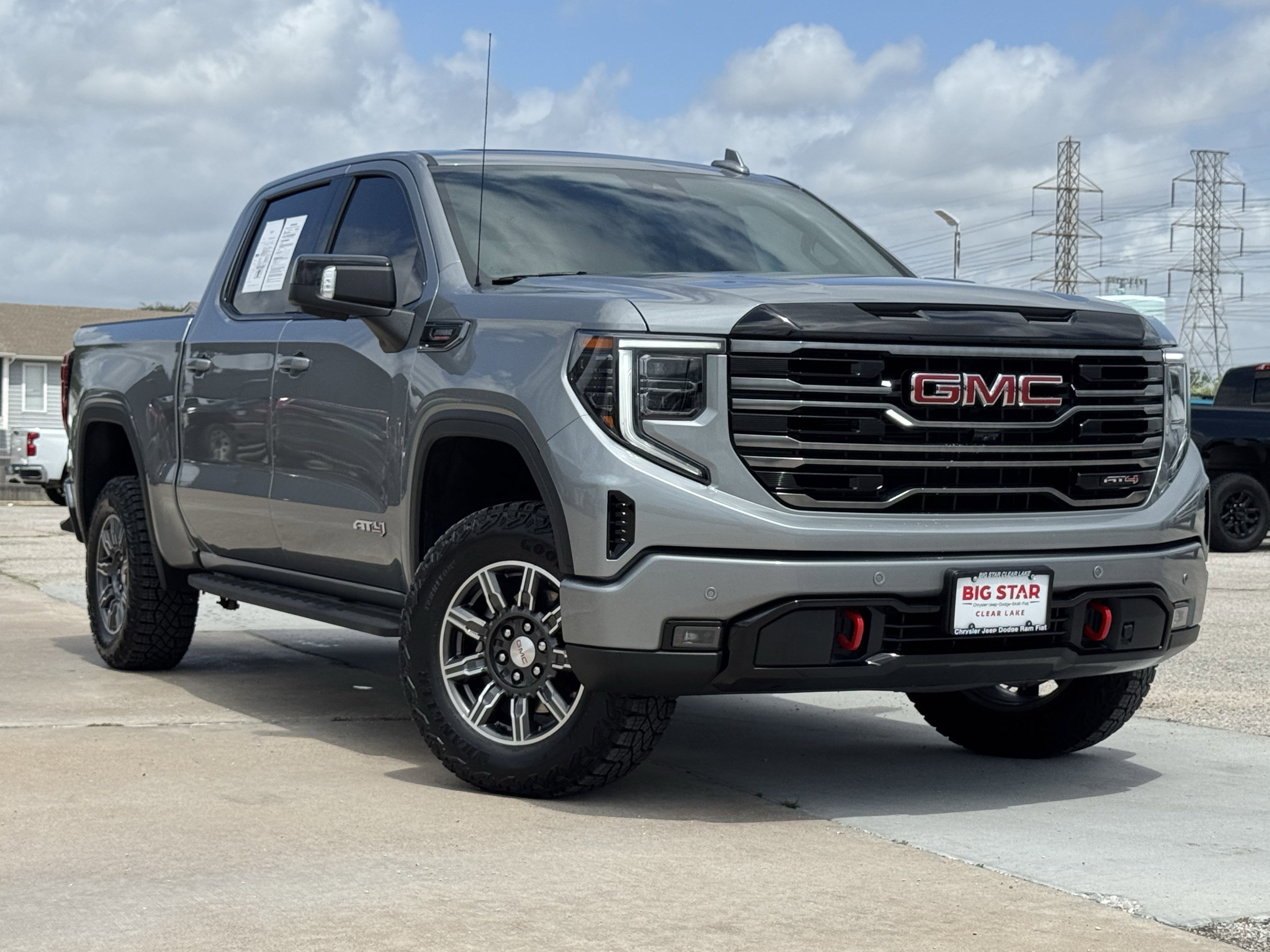 Used 2025 GMC Sierra 1500 AT4 w/ AT4 Premium Package image 2