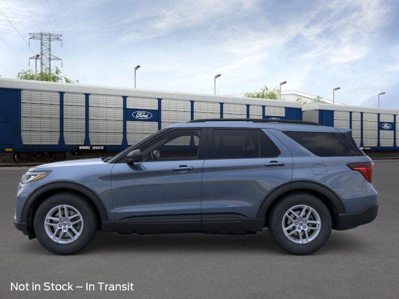 New 2026 Ford Explorer Active RWD image 3