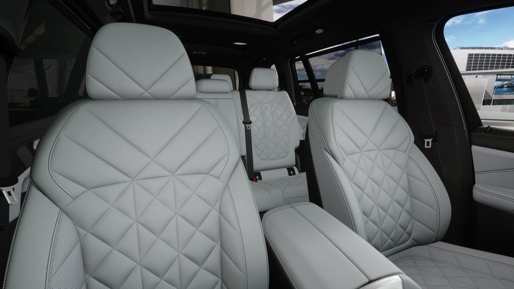New 2026 BMW X7 xDrive40i image 9