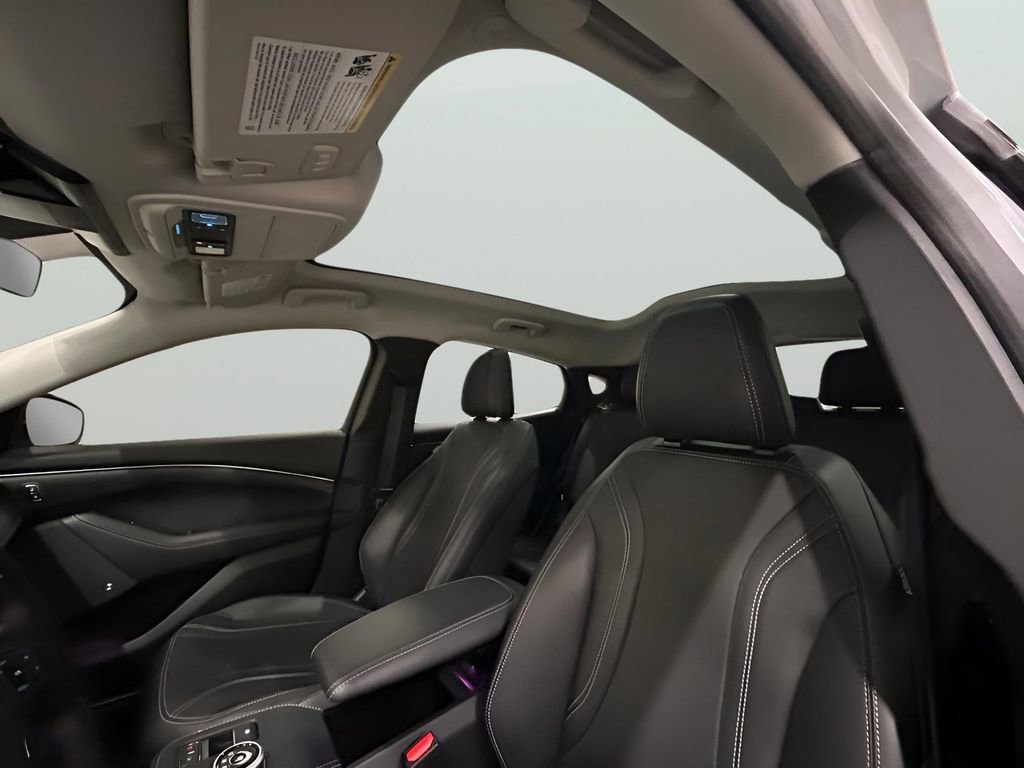 Used 2022 Ford Mustang Mach-E Premium image 15