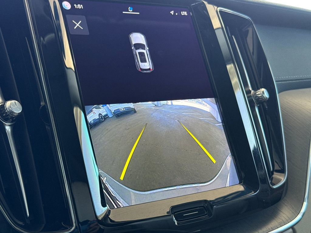 Certified 2023 Volvo XC60 B5 Ultimate FWD image 19