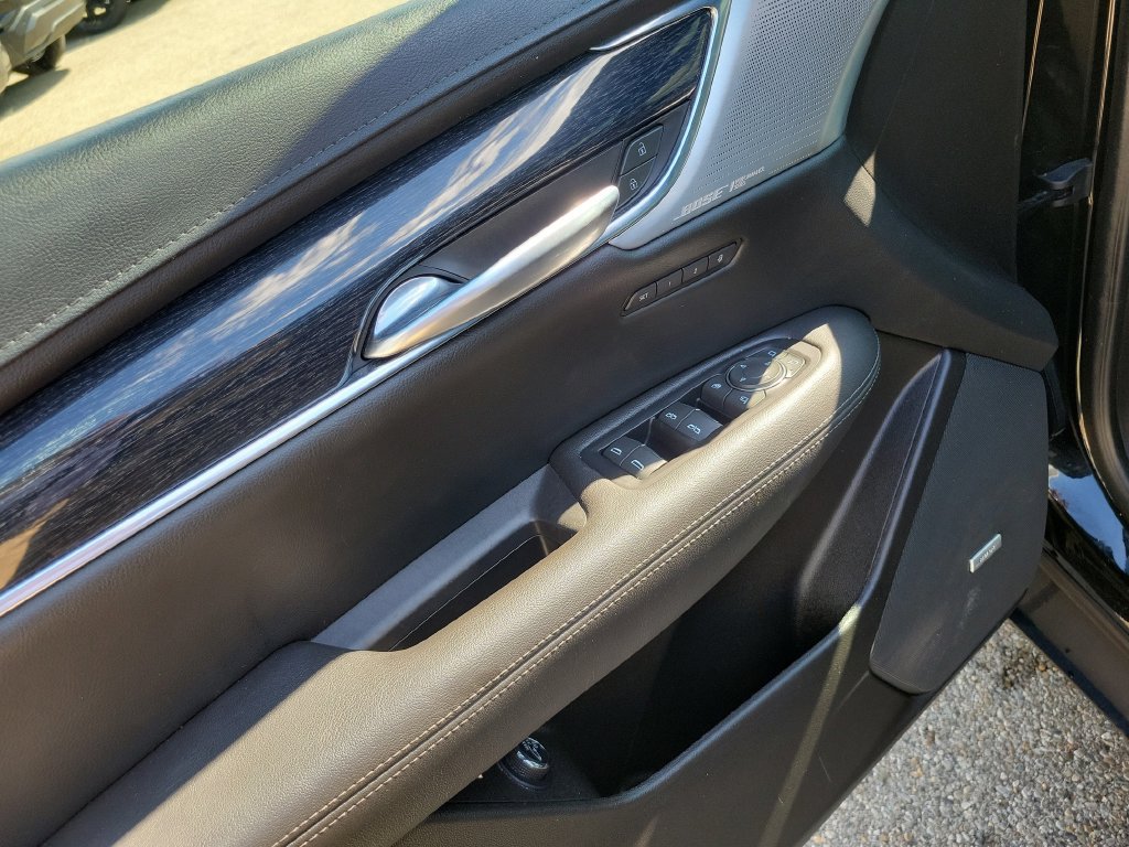 Used 2023 Cadillac XT5 Premium Luxury w/ LPO, Floor Liner Package AWD/4WD image 27