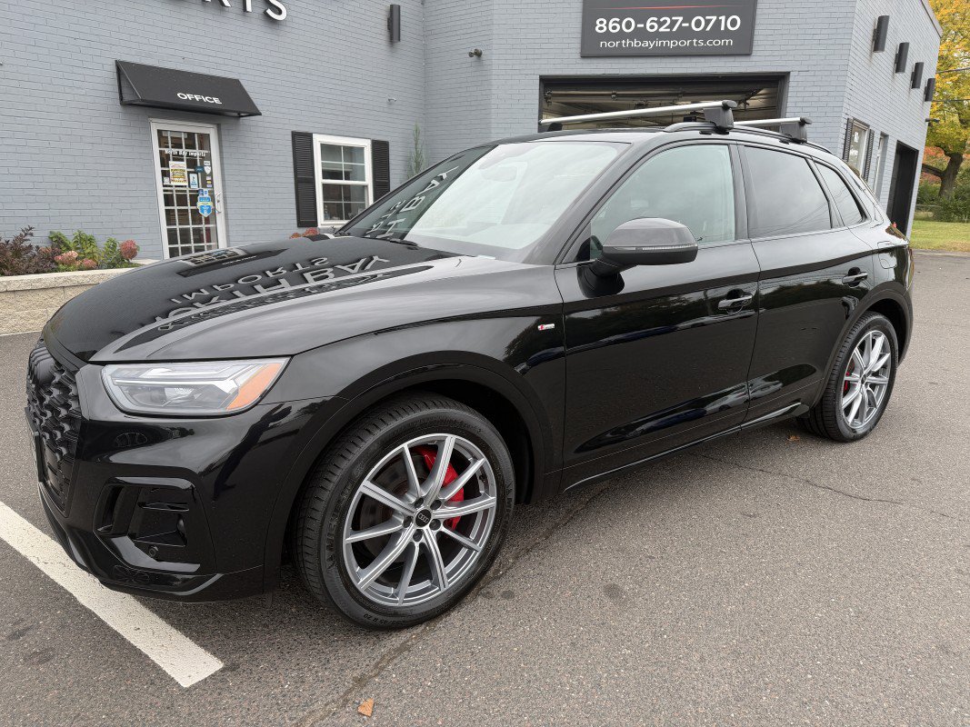 Used 2024 Audi Q5 e Premium Plus w/ Premium Plus Package AWD/4WD image 3