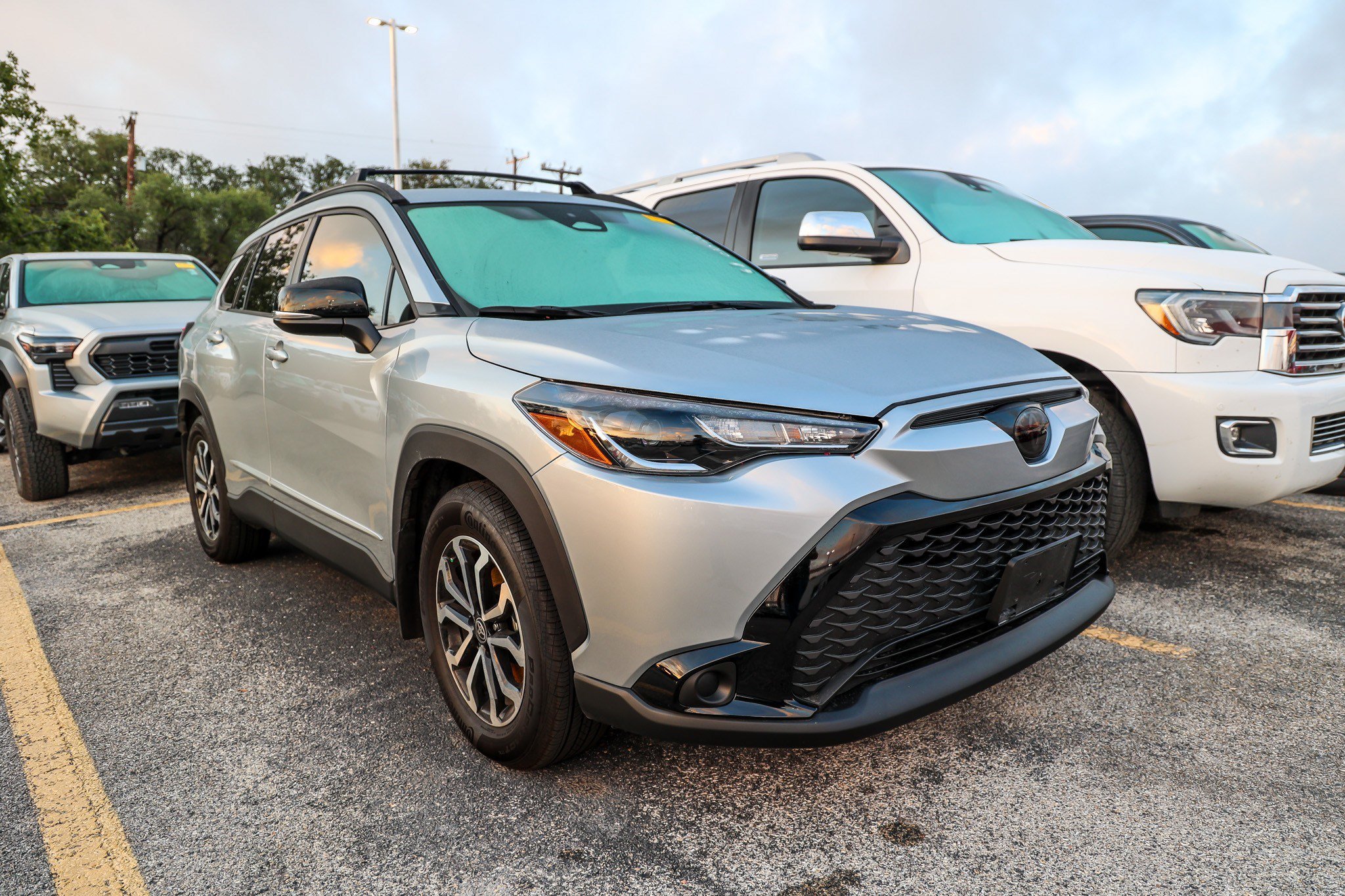 Used 2025 Toyota Corolla Cross AWD Hybrid image 21
