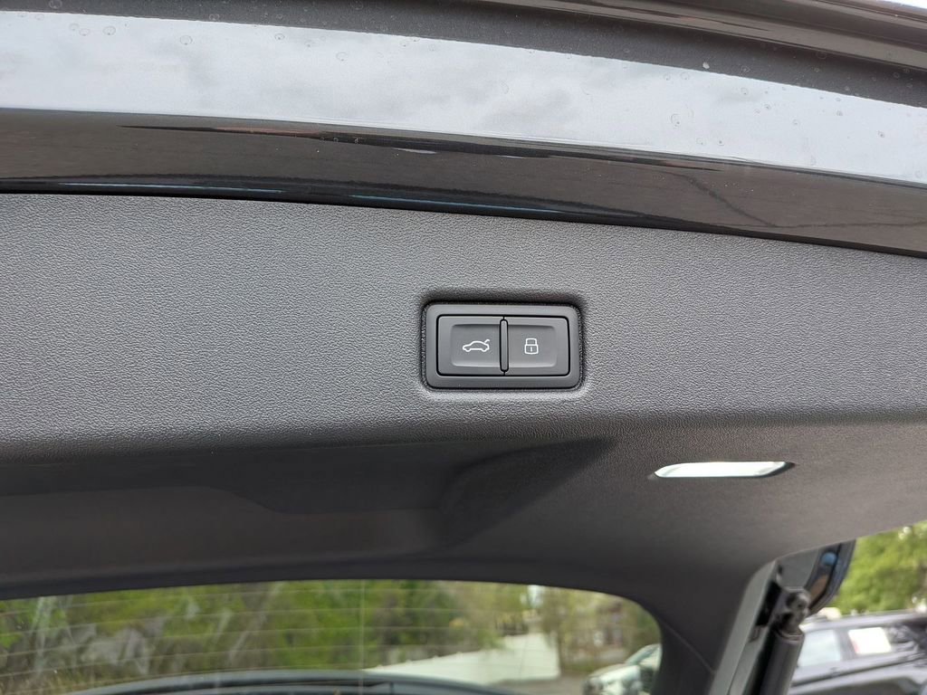 New 2026 Audi SQ5 Premium Plus AWD/4WD image 21
