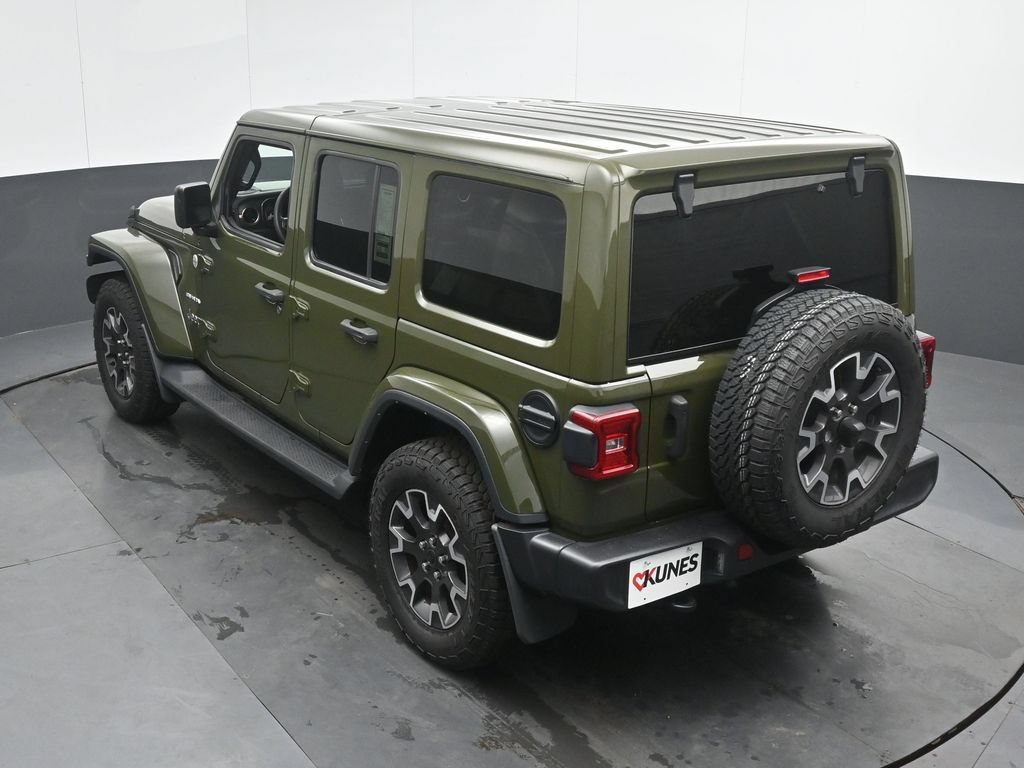 Used 2024 Jeep Wrangler Unlimited Sahara w/ Dual Top Group AWD/4WD image 30