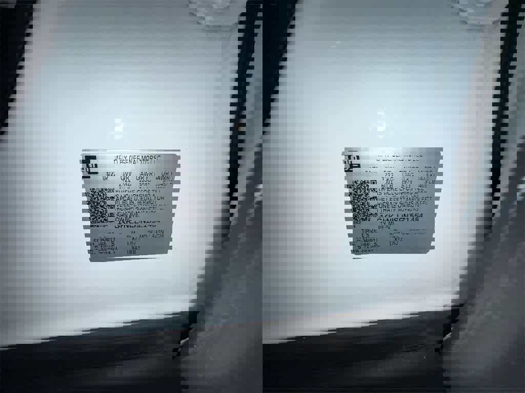 Used 2022 GMC Acadia AT4 w/ Preferred Package image 14