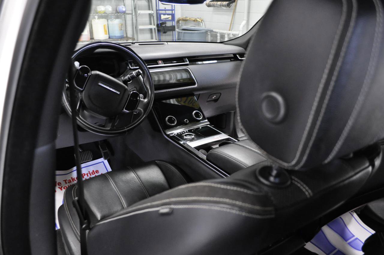 Used 2018 Land Rover Range Rover Velar R-Dynamic SE AWD/4WD image 11