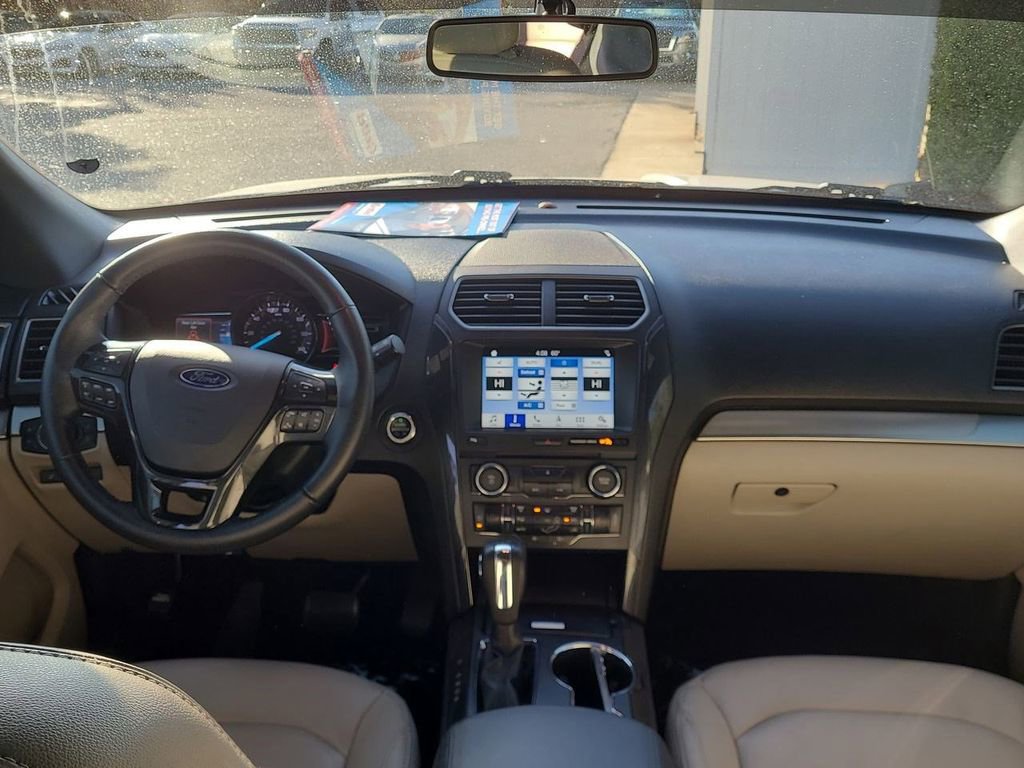 Used 2018 Ford Explorer XLT w/ Equipment Group 202A image 21
