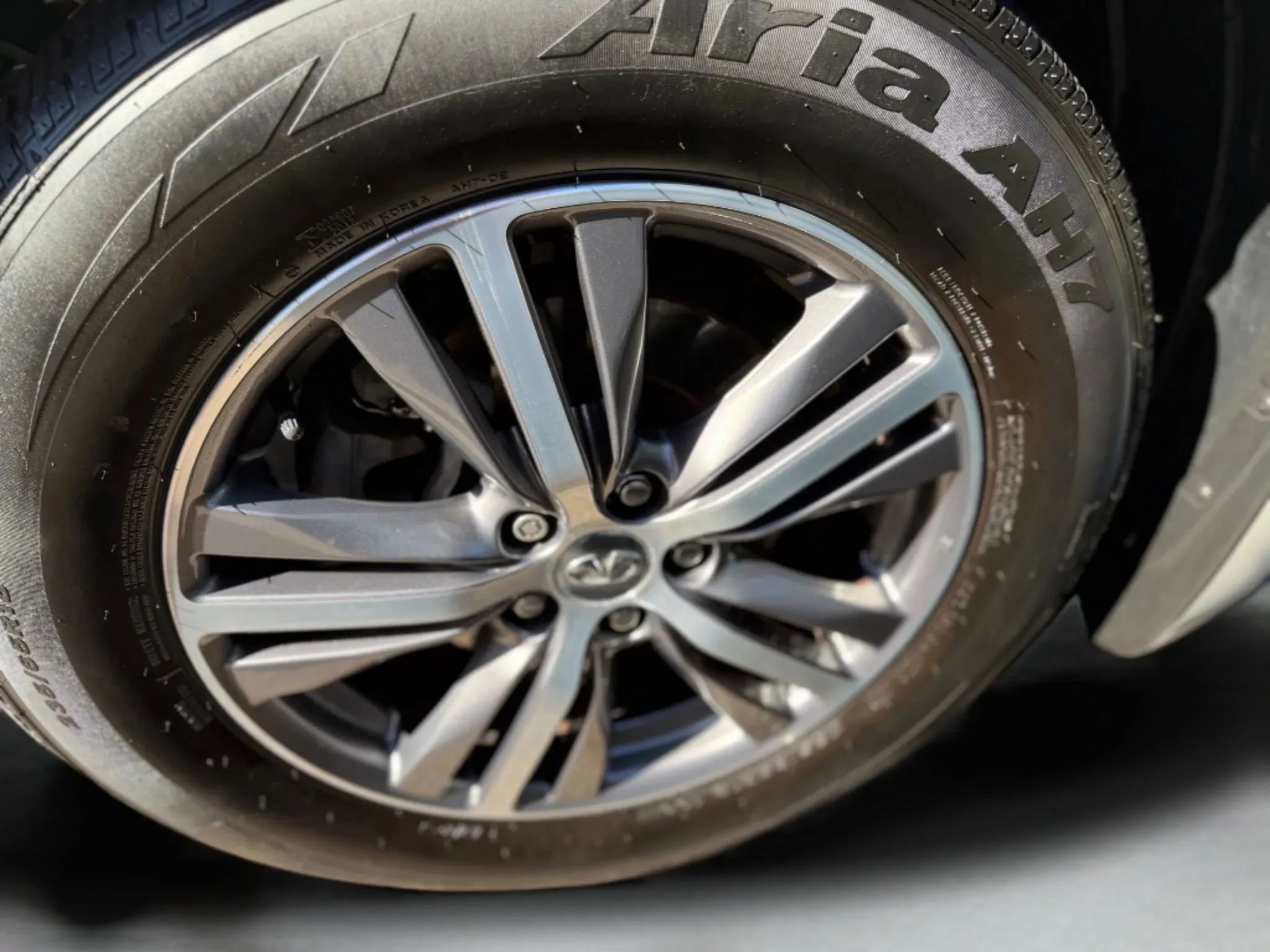 Used 2019 INFINITI QX60 Luxe w/ Essential Package image 41