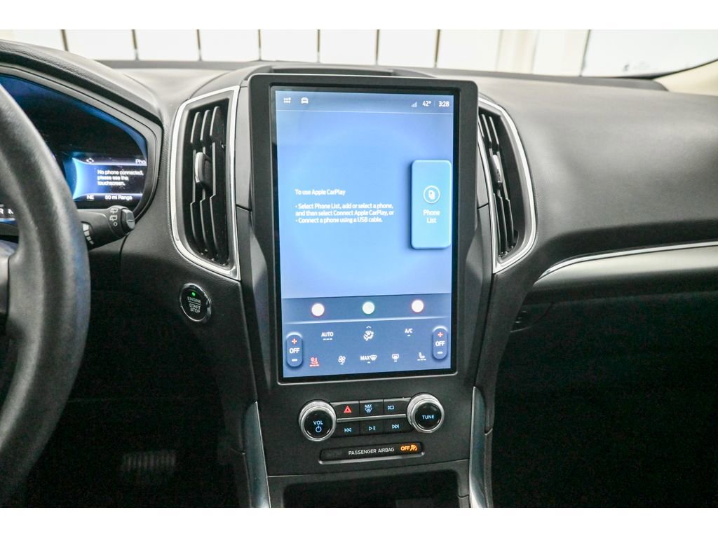 Used 2022 Ford Edge Titanium w/ Class II Trailer Tow Package image 15