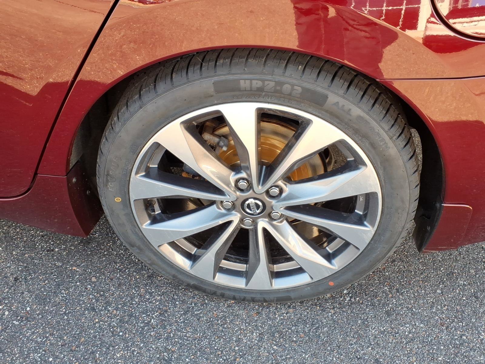 Used 2020 Nissan Maxima Platinum FWD image 13
