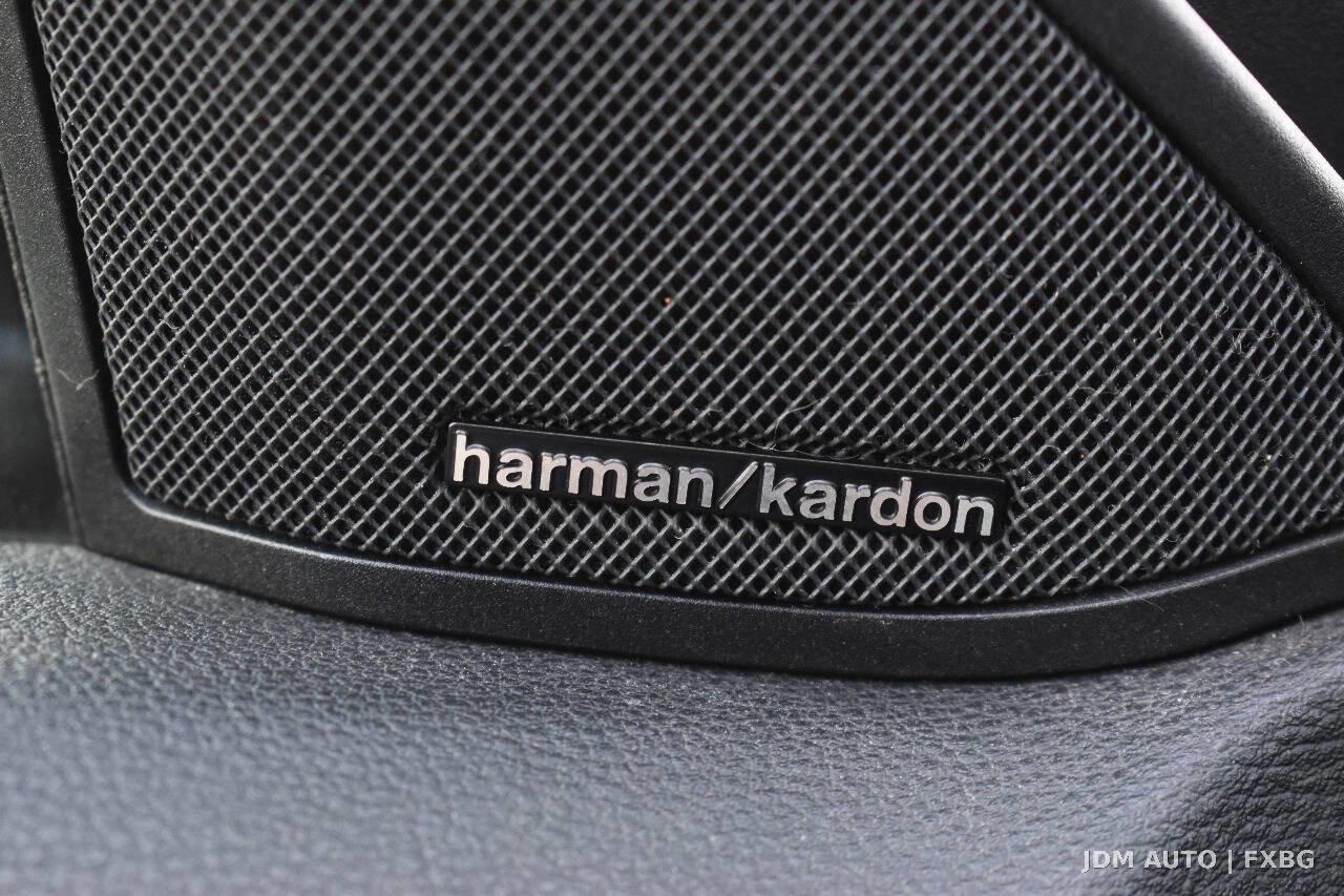 Used 2010 Mercedes-Benz E 350 Sedan image 9