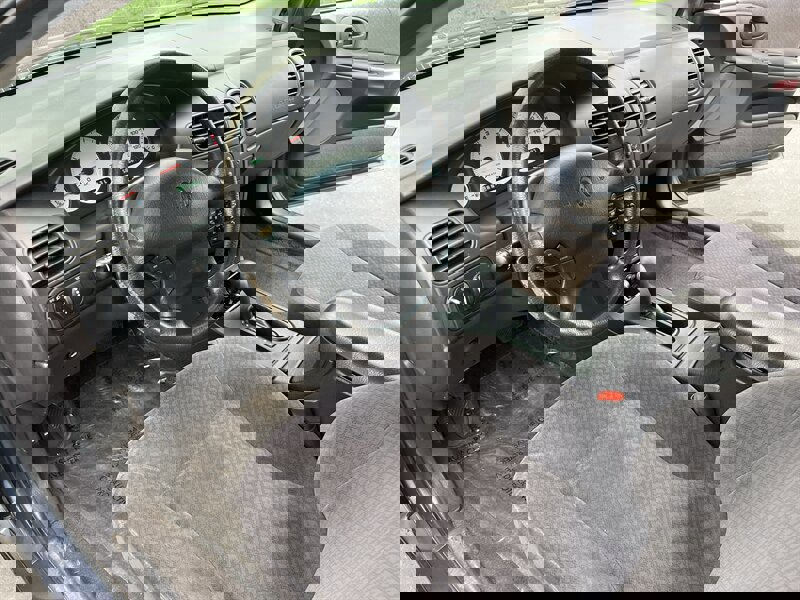 Used 2000 Dodge Intrepid image 24