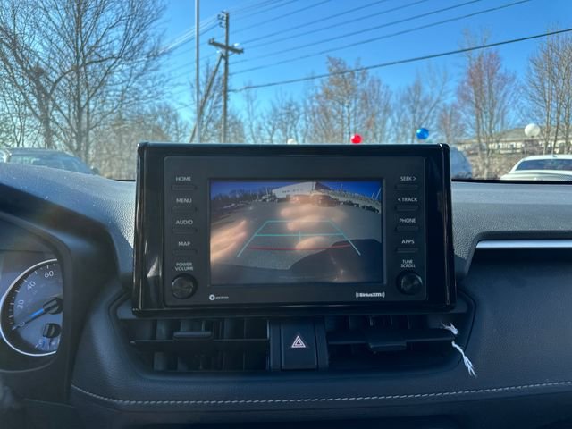 Used 2022 Toyota RAV4 LE image 39