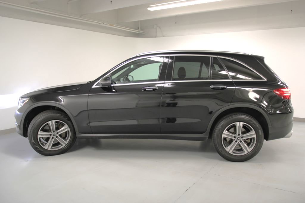 Used 2019 Mercedes-Benz GLC 300 4MATIC image 4