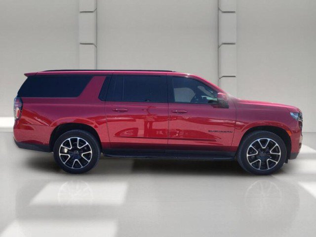 Used 2022 Chevrolet Suburban RST w/ Luxury Package RWD image 4
