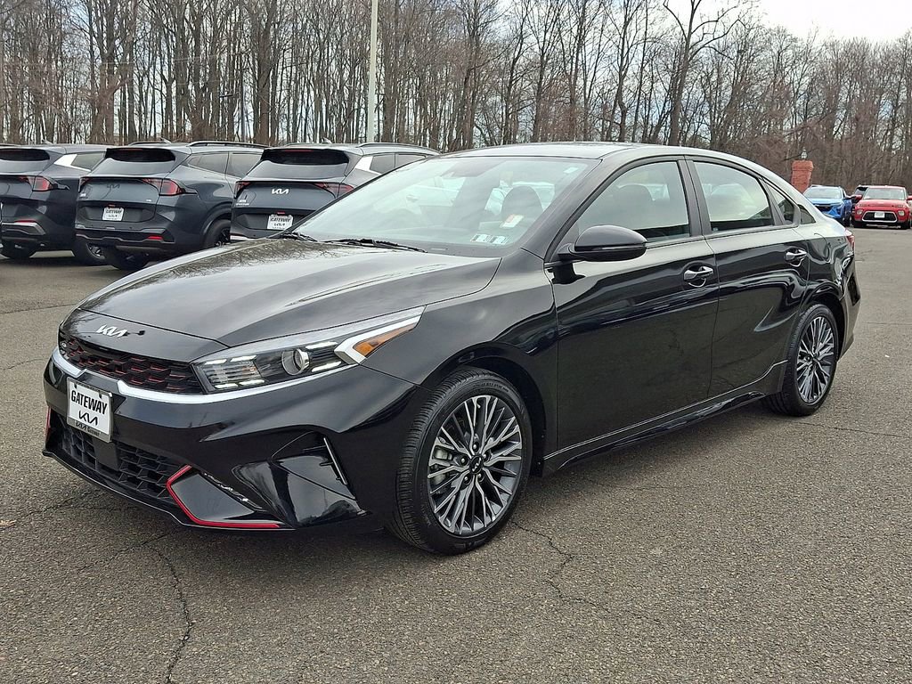 Used 2024 Kia Forte GT-Line w/ GT-Line Premium Package image 4