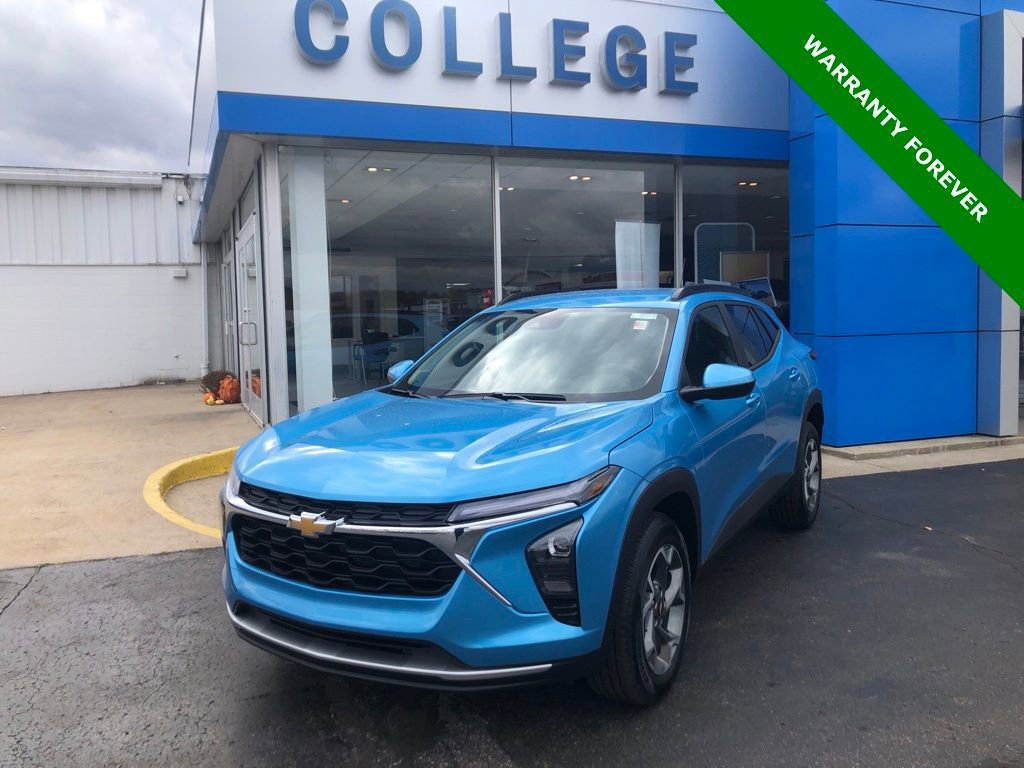 New 2026 Chevrolet Trax LT w/ Driver Confidence Package FWD image 1