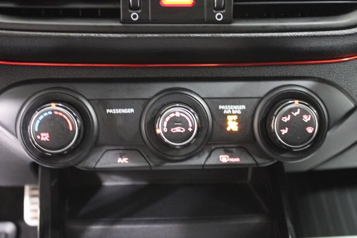 Used 2021 Kia Forte GT-Line w/ GT-Line Premium Package image 25